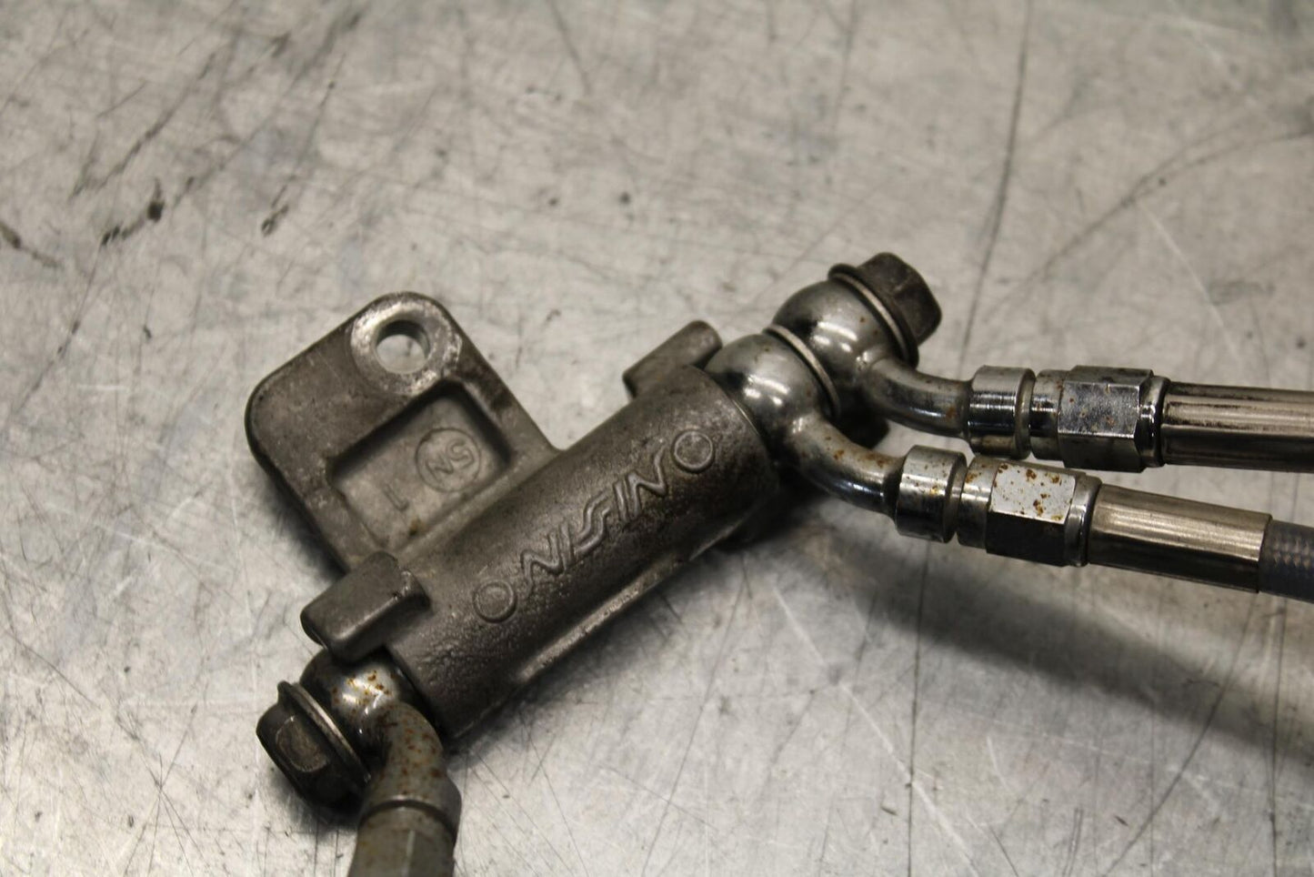 1997 Suzuki Bandit 1200 GSF1200S FRONT BRAKE MASTER CYLINDER BB559