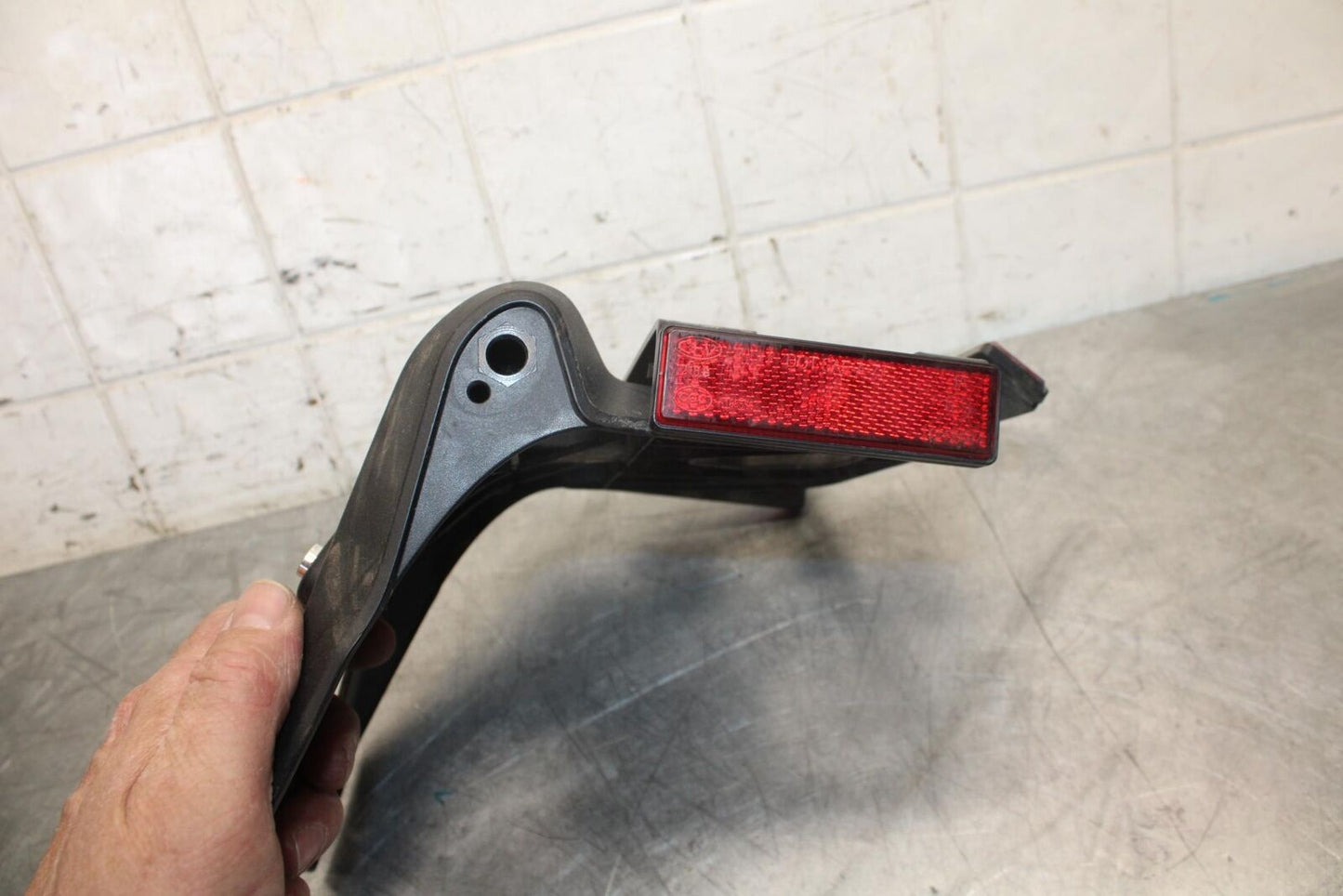 22 KTM 890 ADVENTURE LICENSE PLATE BRACKET BB514