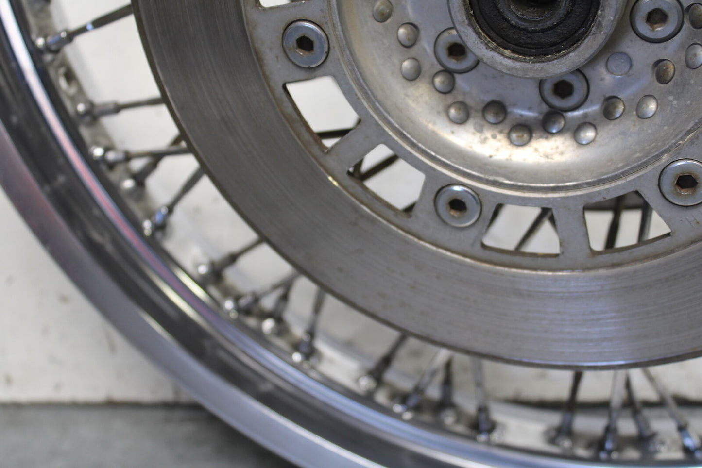 85-86 SUZUKI MADURA 1200 FRONT WEHHEL FRONT RIM BB691