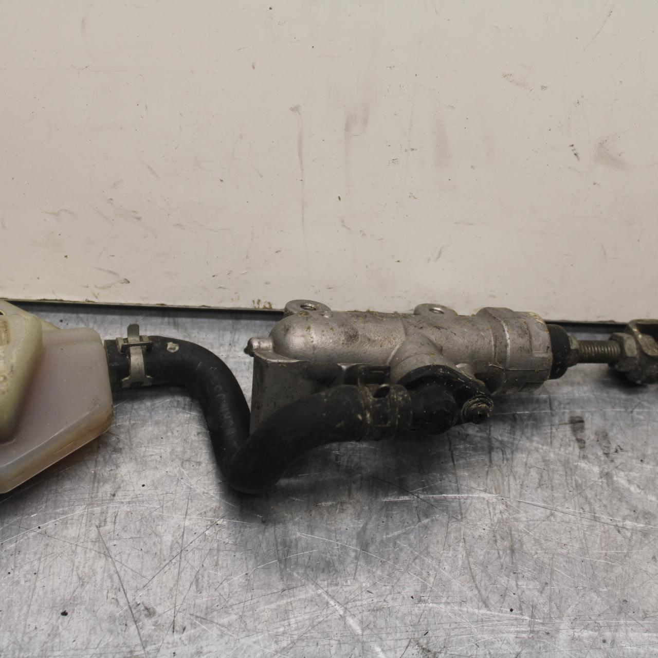 2003 Suzuki SV1000S REAR BACK BRAKE MASTER CYLINDER W RESERVOIR BB85