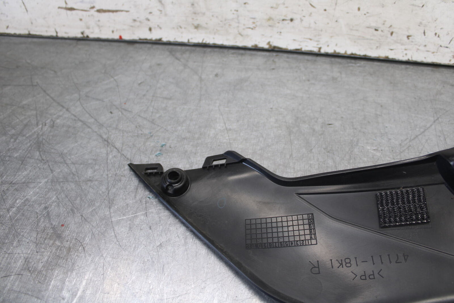 17-24 SUZUKI SV650 RIGHT GAS TANK FUEL CELL PANEL COVER TRIM COWL BB706
