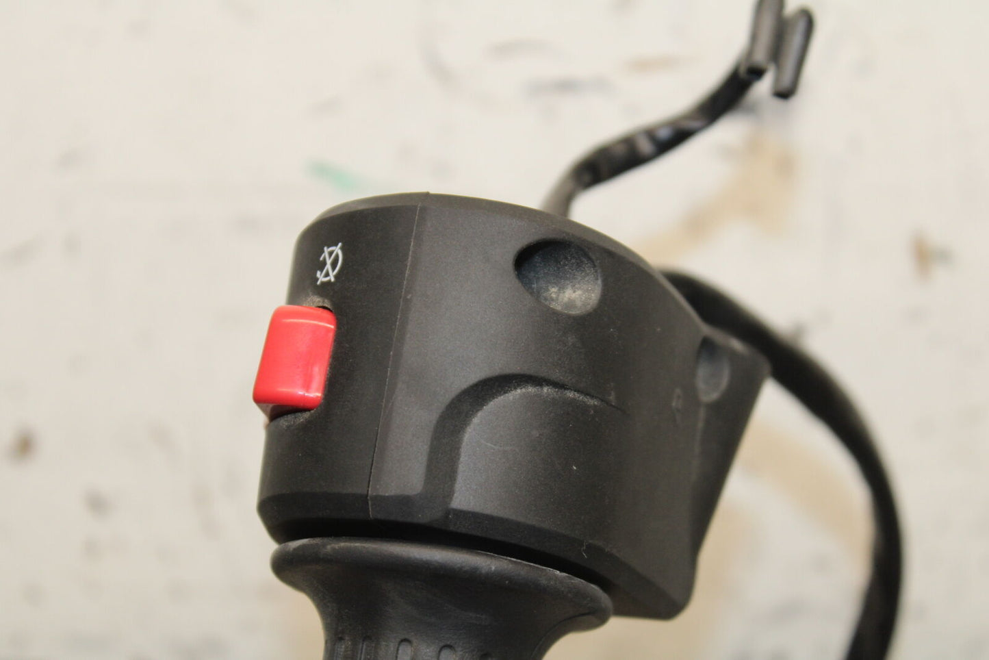24 KAWASAKI NINJA 500 ABS RIGHT CLIP ON HANDLE KILL OFF START SWITCH BB730