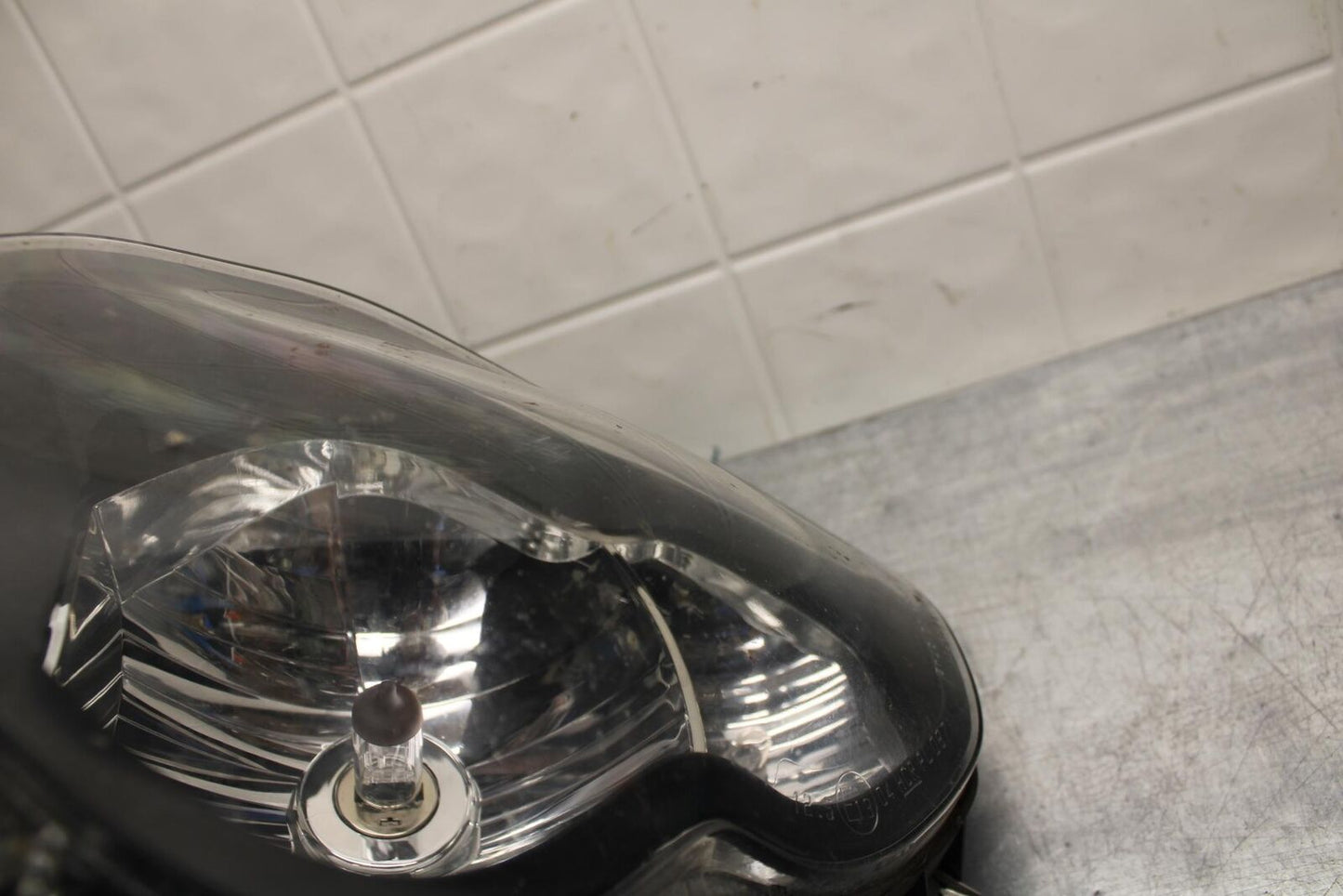 07-11 KTM 990 SUPER DUKE FRONT HEADLIGHT HEAD LIGHT LAMP BB578