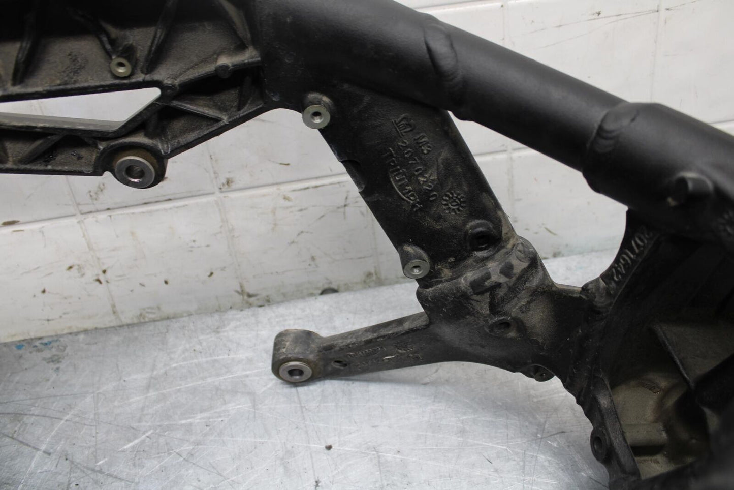 17-21 TRIUMPH STREET TRIPPLE R ABS FRAME CHASSIS bb452