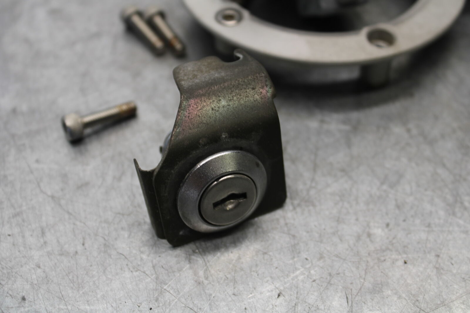 03-07 SUZUKI SV1000S IGNITION LOCK KEY SET W/GAS CAP SEAT LOCK 37000-16840 BB657