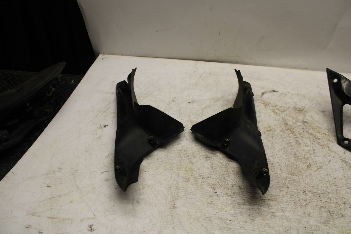 08-10 DUCATI 848 RIGHT LEFT FRONT DUCT COVERS PANELS COWLS BB369