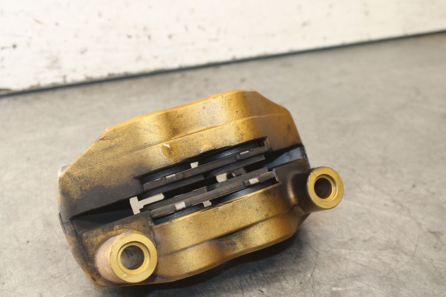 07-08 TRIUMPH DAYTONA 675 RIGHT LEFT FRONT BRAKE CALIPER SET PAIR CALIPERS BB685