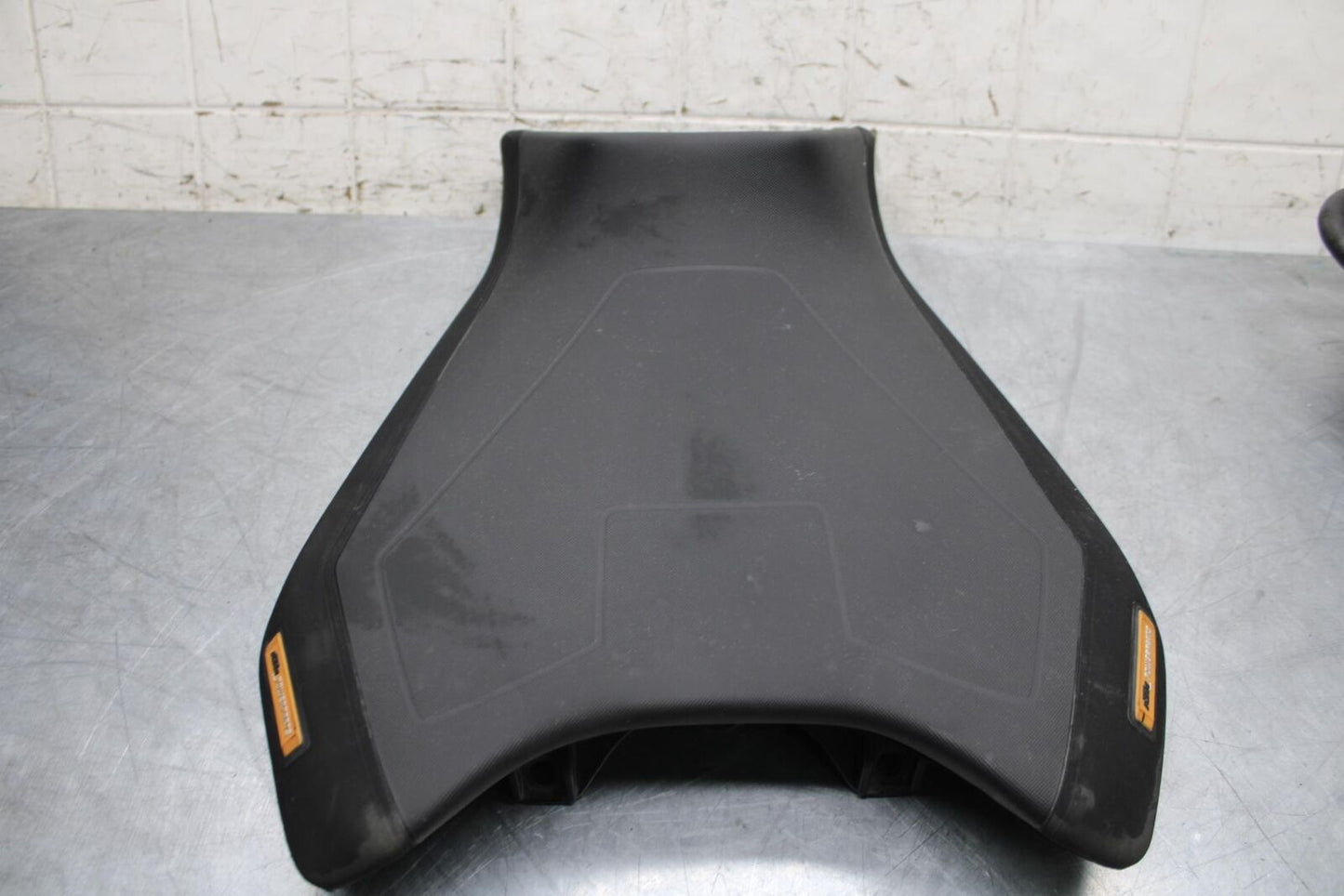 19-20 KTM 790 DUKE 790 FRONT DRIVERS SEAT PAD SADDLE PILLION BB570