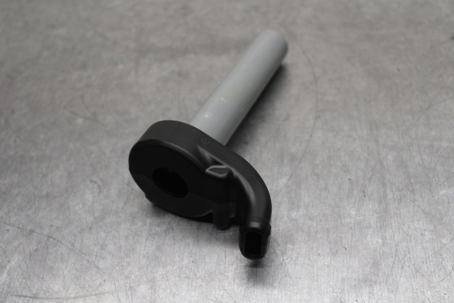 12-25 KAWASAKI NINJA ZX14R NEW!! THROTTLE CABLE LINE HOUSING GUIDE BB757