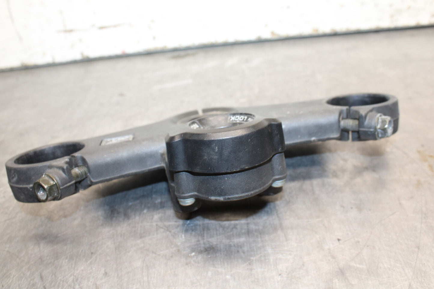 01-06 HONDA CBR600F4I FORKS UPPER TRIPLE TREE CLAMP BB115