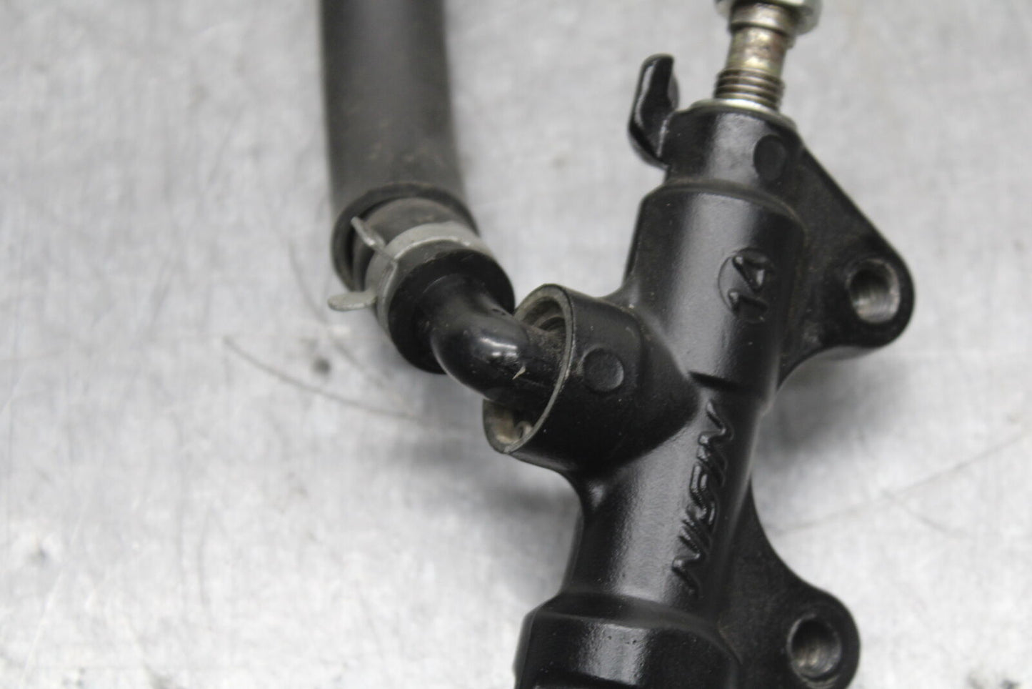 03-04 TRIUMPH DAYTONA 600 REAR BACK BRAKE MASTER CYLINDER W RESERVOIR BB745