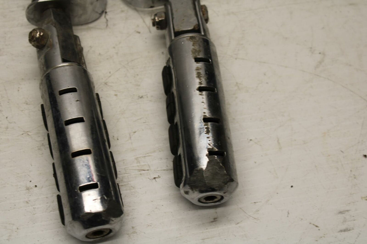 00-07 HONDA SHADOW SABRE 1100 HIGHWAY FOOT RESTS PEGS STEPS SET PAIR BB350