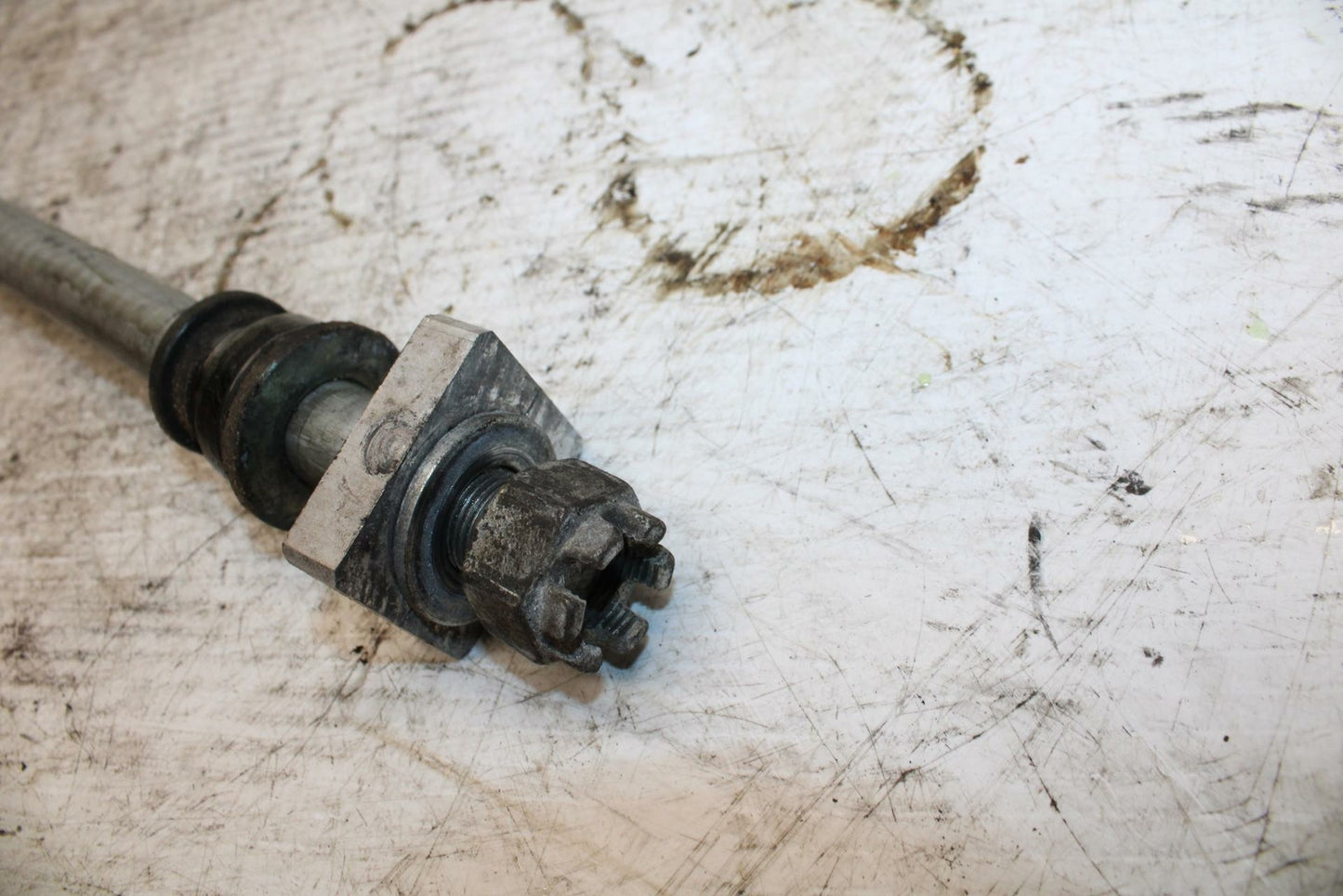 07-09 KAWASAKI VERSYS 650 REAR AXLE BACK WHEEL RIM PIVOT BOLT AXEL BB302