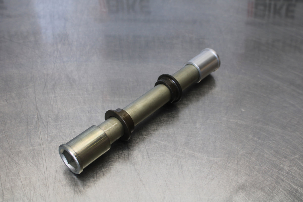 23-24 KAWASAKI NINJA ZX14R NEW!! FRONT WHEEL RIM AXLE PIVOT BOLT BB169