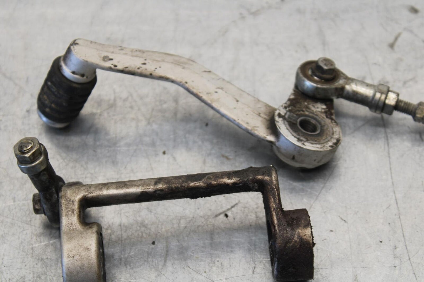 07-11 KTM 990 SUPER DUKE SHIFTER LINKAGE SHIFT LINK PEDAL BB578