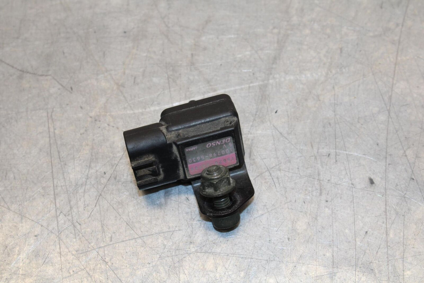 2001 Suzuki GSXR600 MAP MASS AIR FLOW PRESSURE SENSOR 15620-35F00 BB59