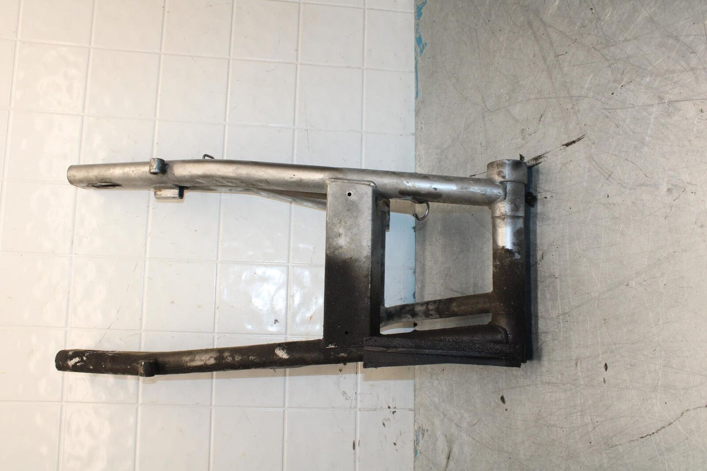 06-07 KAWASAKI NINJA 650R EX650A REAR SWINGARM BACK SUSPENSION SWING ARM BB446