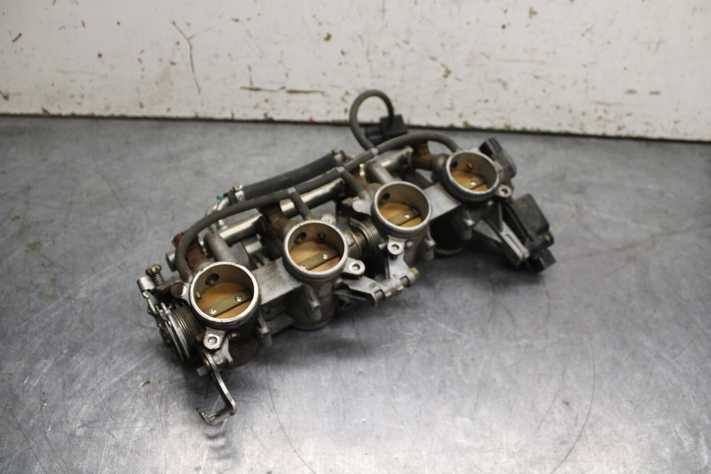 06-07 SUZUKI GSXR 600 MAIN FUEL INJECTORS / THROTTLE BODIES BB737