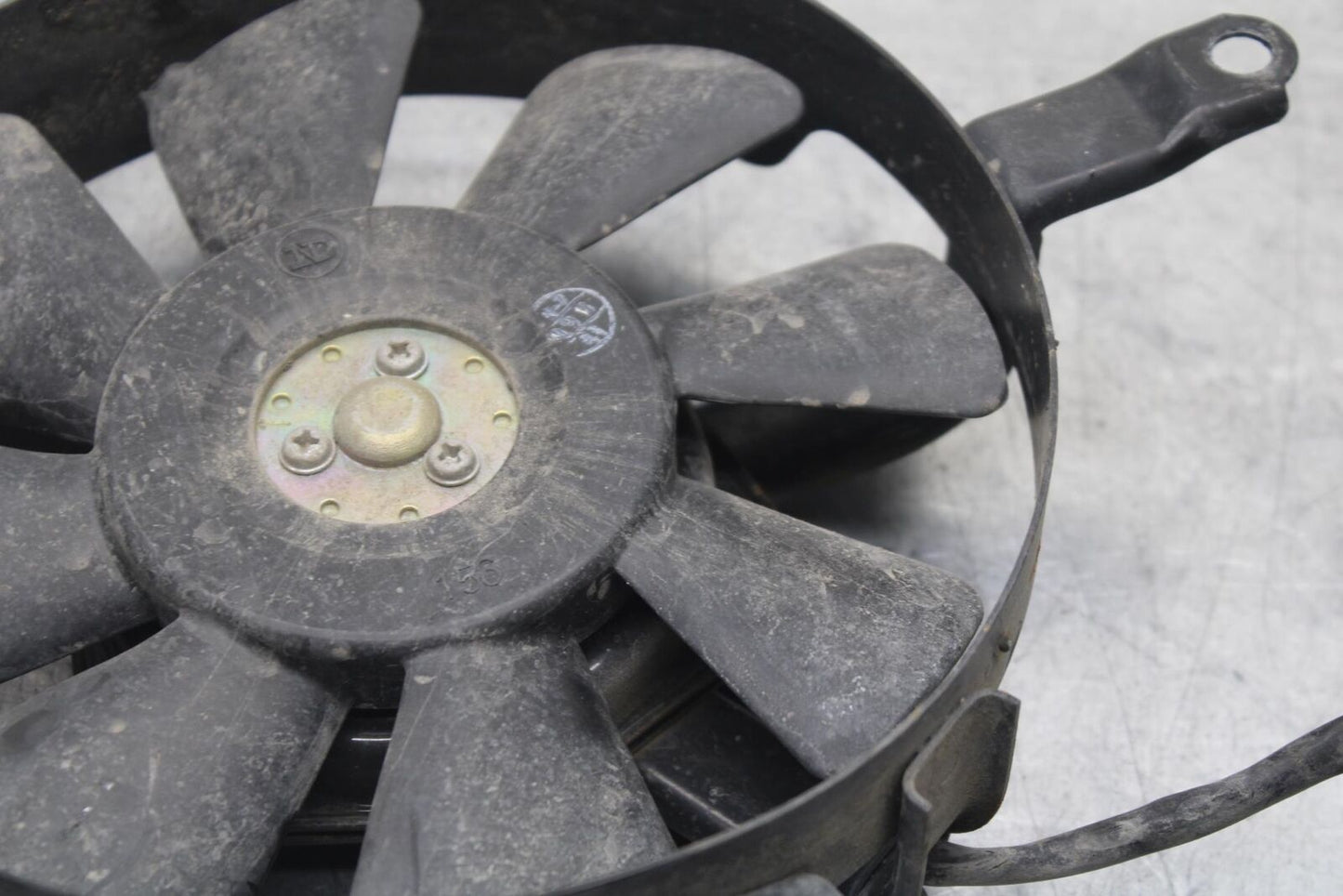 1999 Suzuki GSXR600 ENGINE RADIATOR COOLING FAN 17800-33E10 BB608