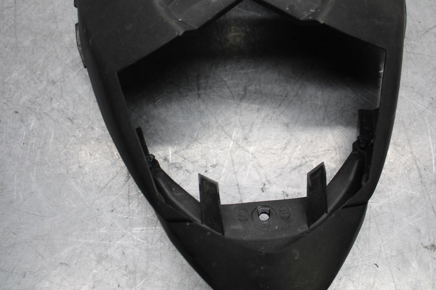 2009 Kawasaki Ninja ZX6R ZX600R REAR TAILLIGHT BRAKE LIGHT TRIM BB548