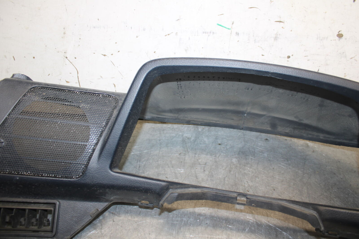 93-00 HONDA GOLDWING 1500 GL1500SE INSTRUMENT GAUGE SPEEDO TRIM PANEL BB700