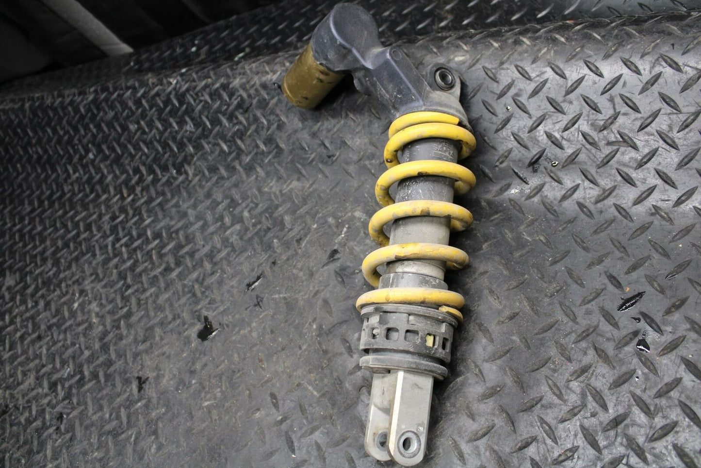 03-04 HONDA CBR600RR REAR BACK SHOCK ABSORBER SUSPENSION 52400-MEE-003 BB200