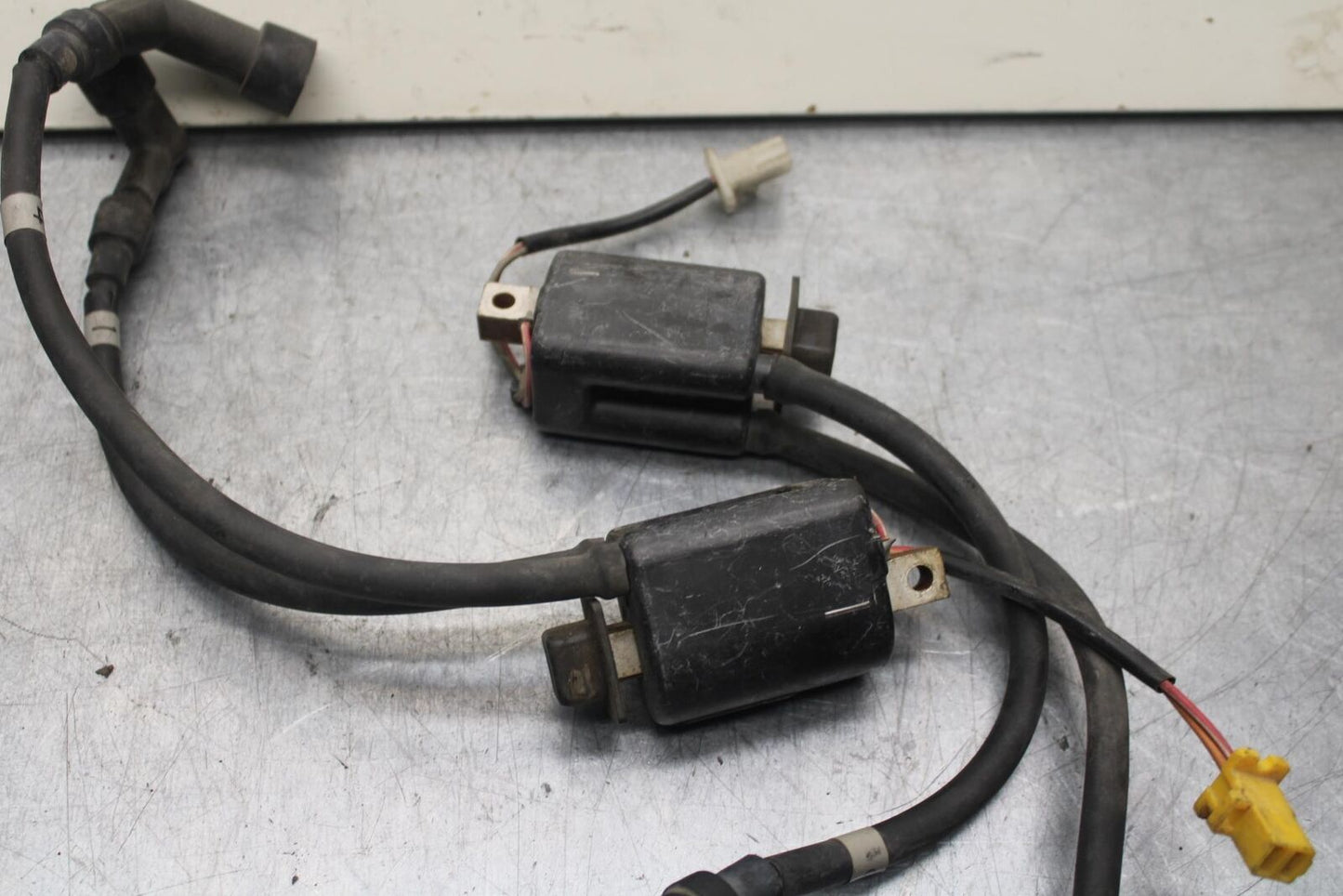 1988 Yamaha FZ600 IGNITION COILS COIL SPARK PLUG CAPS BB601