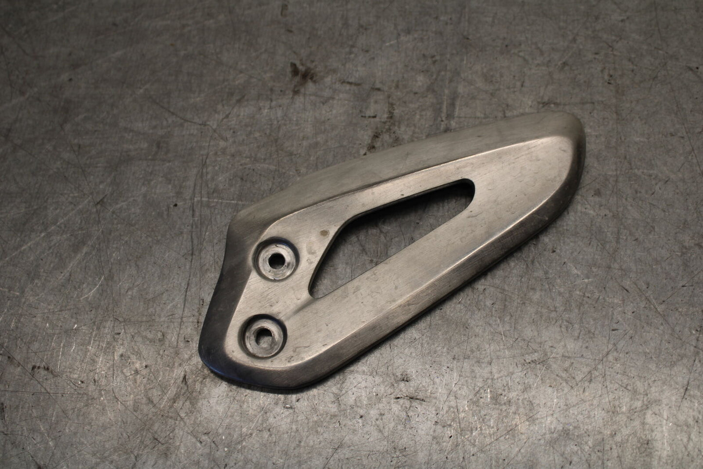 19-21 TRIUMPH SPEED TWIN 1200 LEFT REARSET REAR SET HEEL GUARD COVER BB653