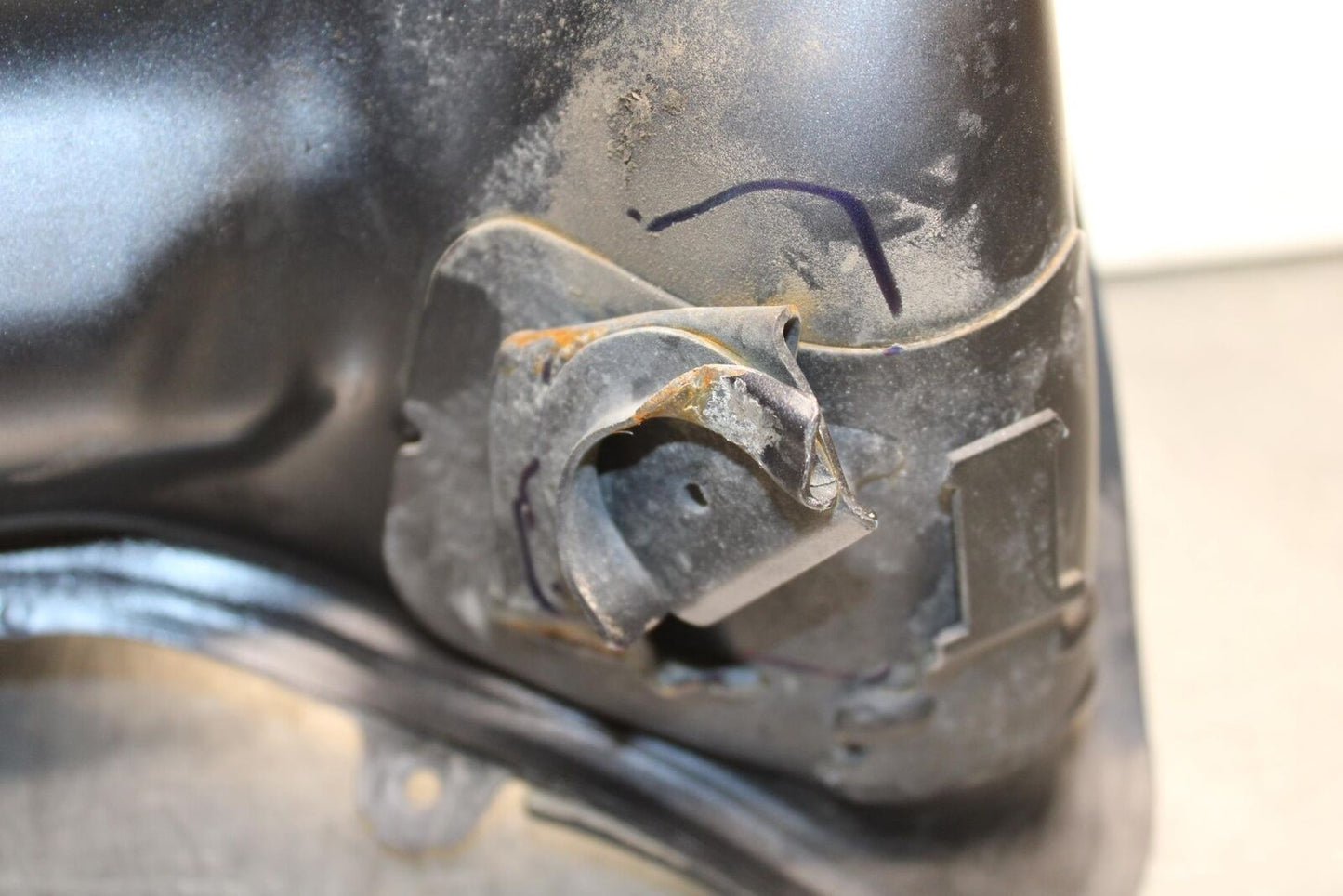 20-24 KTM 890 DUKE R GAS TANK FUEL CELL PETROL RESERVOIR BB627