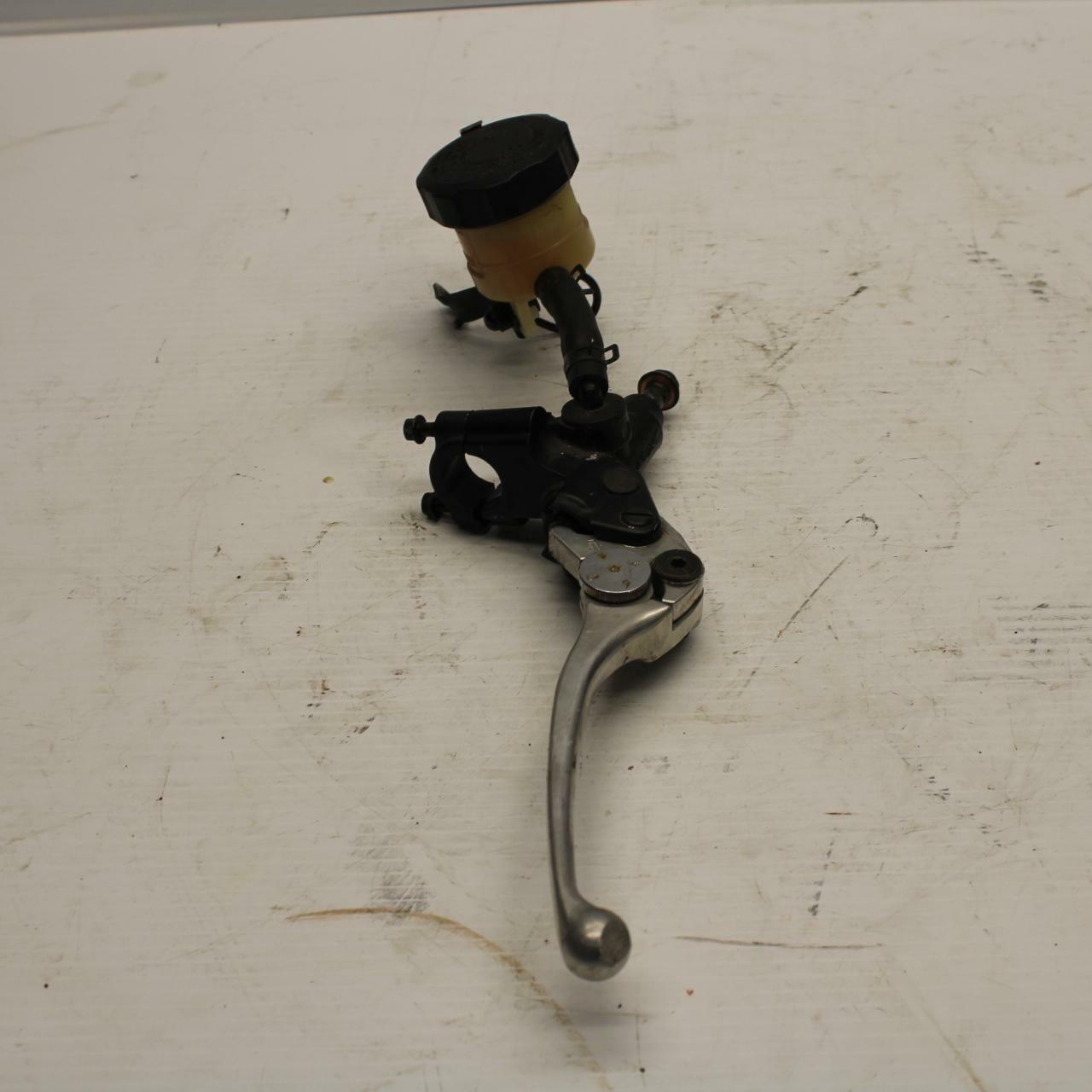 96 YAMAHA YZF750R FRONT BRAKE MASTER CYLINDER w/ LEVER BB237 B