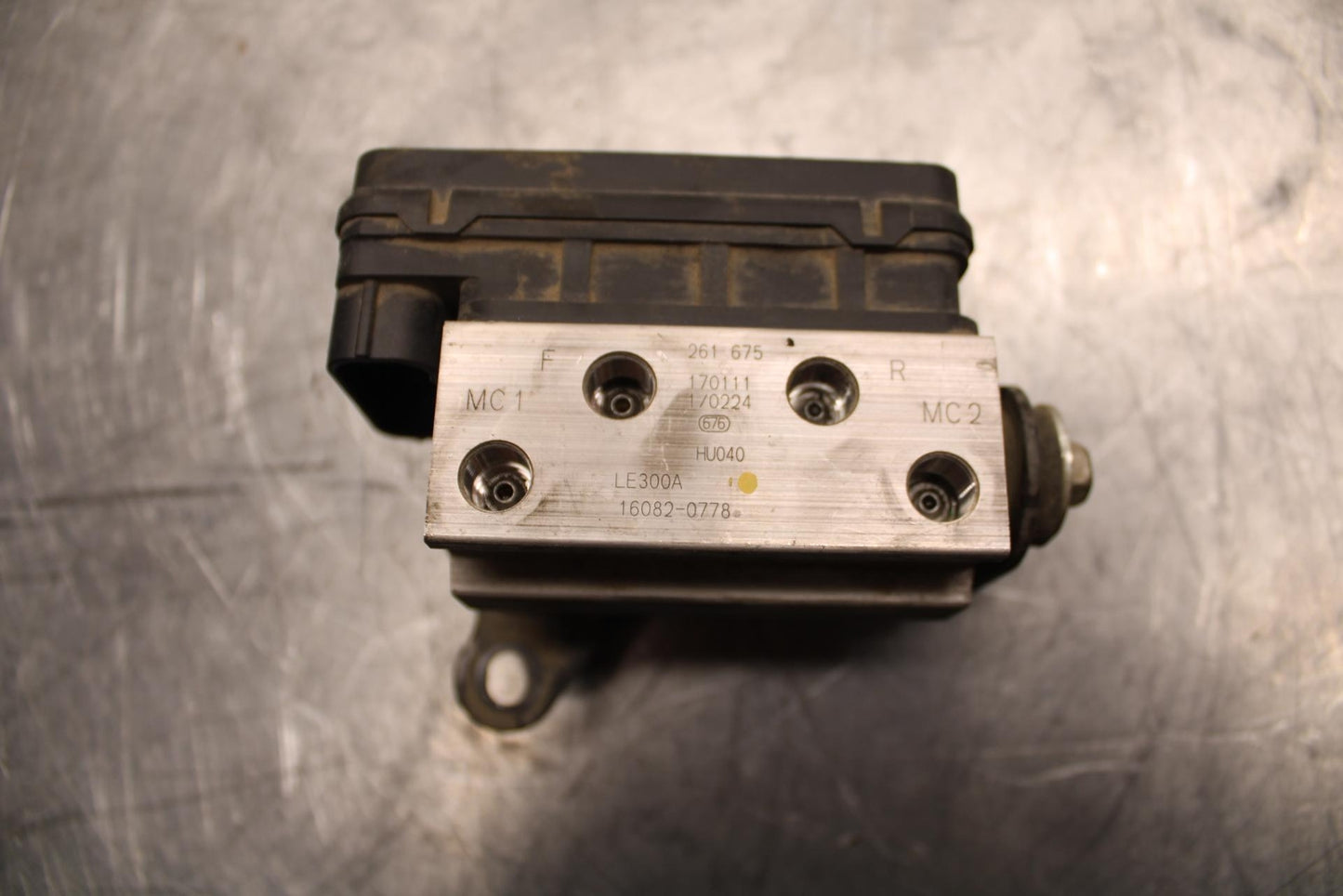 17 KAWASAKI VERSYS_X 300 ABS PUMP UNIT MODULE BB504