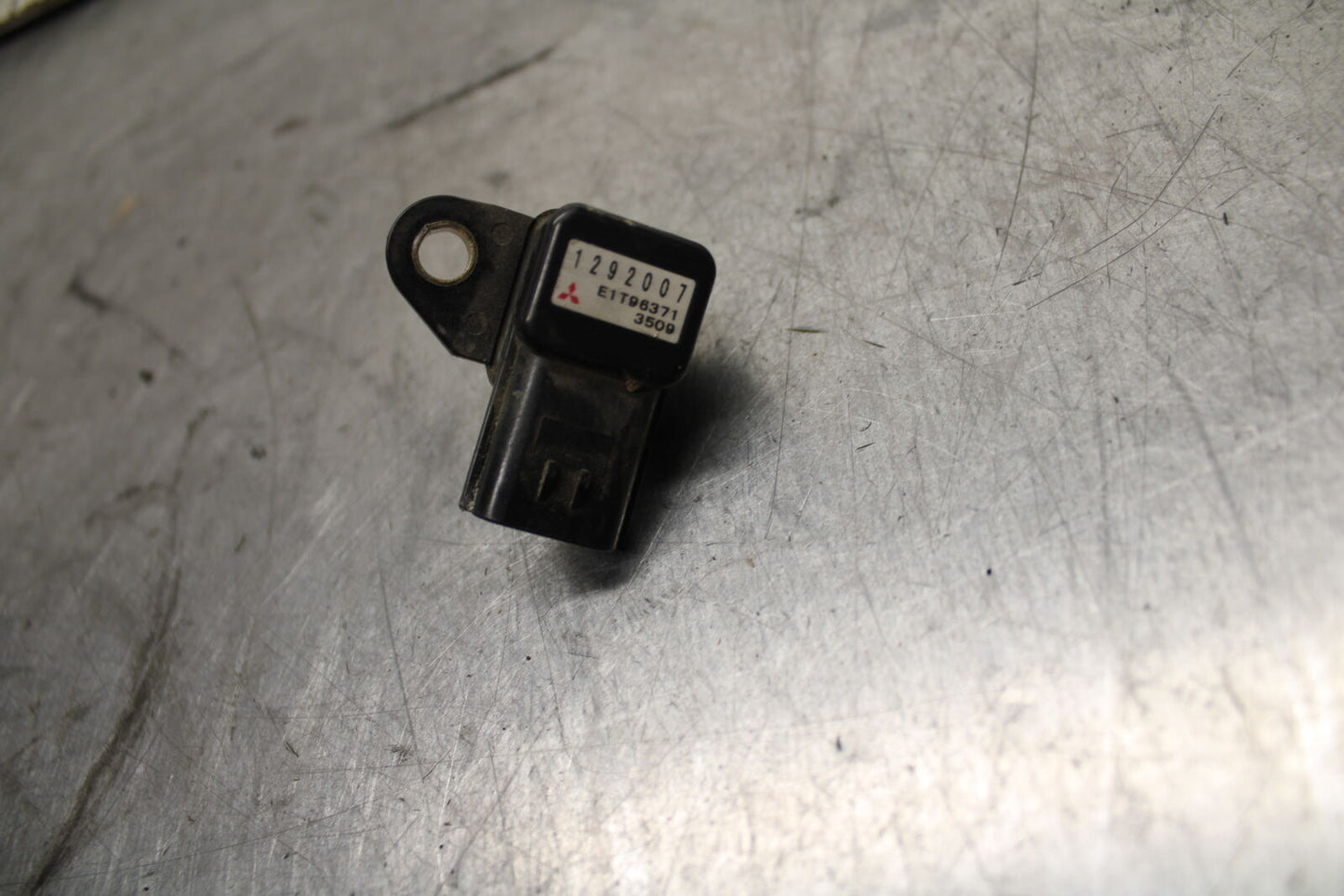 03-04 TRIUMPH DAYTONA 600 MAP MASS AIR FLOW PRESSURE SENSOR BB745