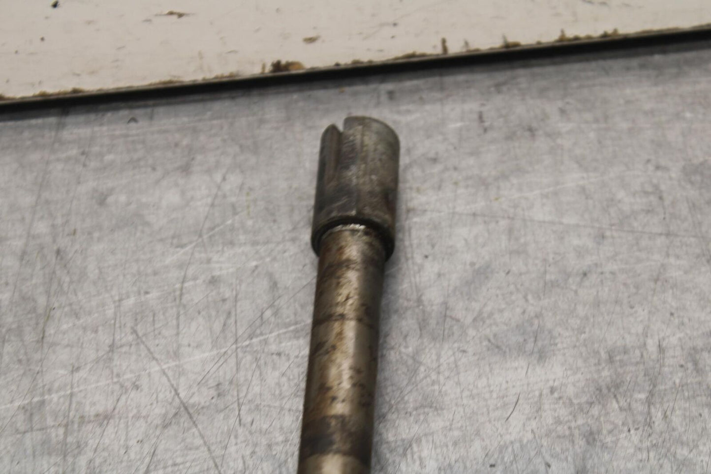 80-81 SUZUKI GS1000GL REAR AXLE BACK WHEEL RIM PIVOT BOLT AXEL BB103