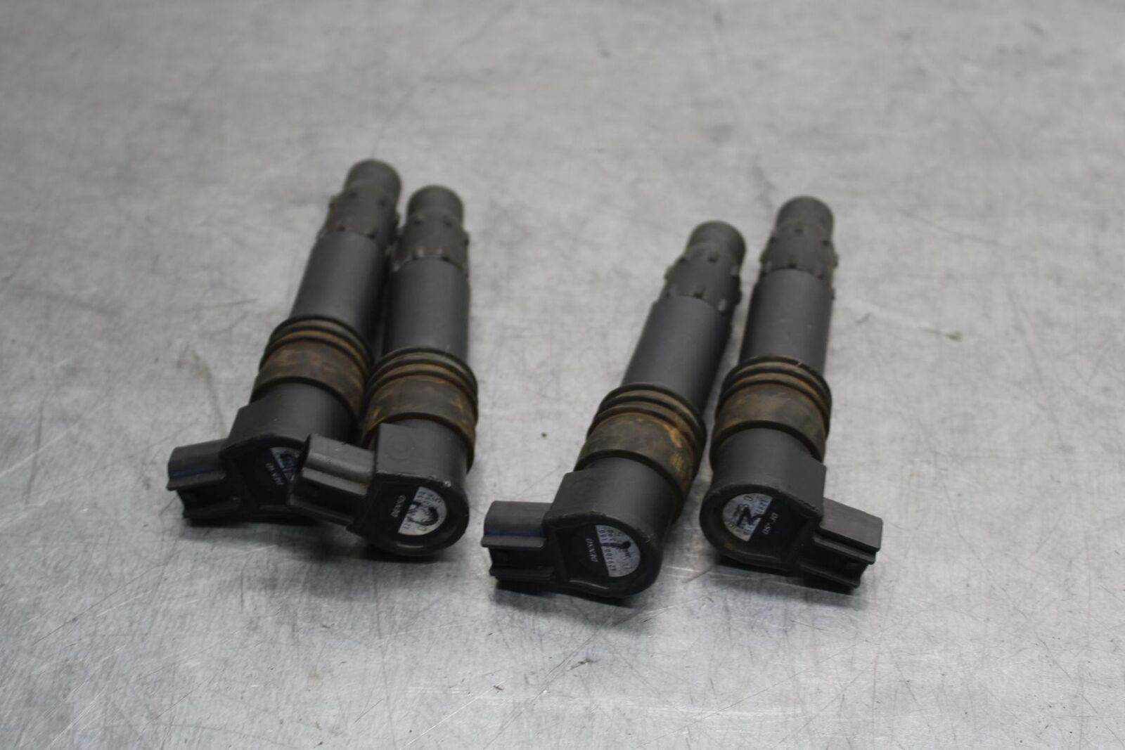 01-03 SUZUKI GSXR600 IGNITION COILS COIL SPARK PLUG CAPS 33410-35F00 BB639