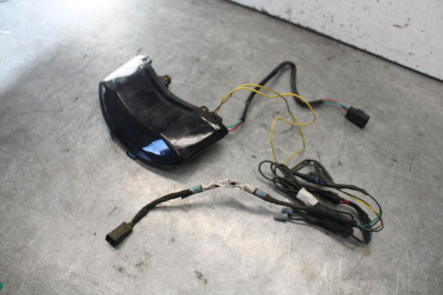 07-08 TRIUMPH DAYTONA 675 AFTERMARKET REAR TAIL TAILLIGHT BACK BRAKE LIGHT BB685