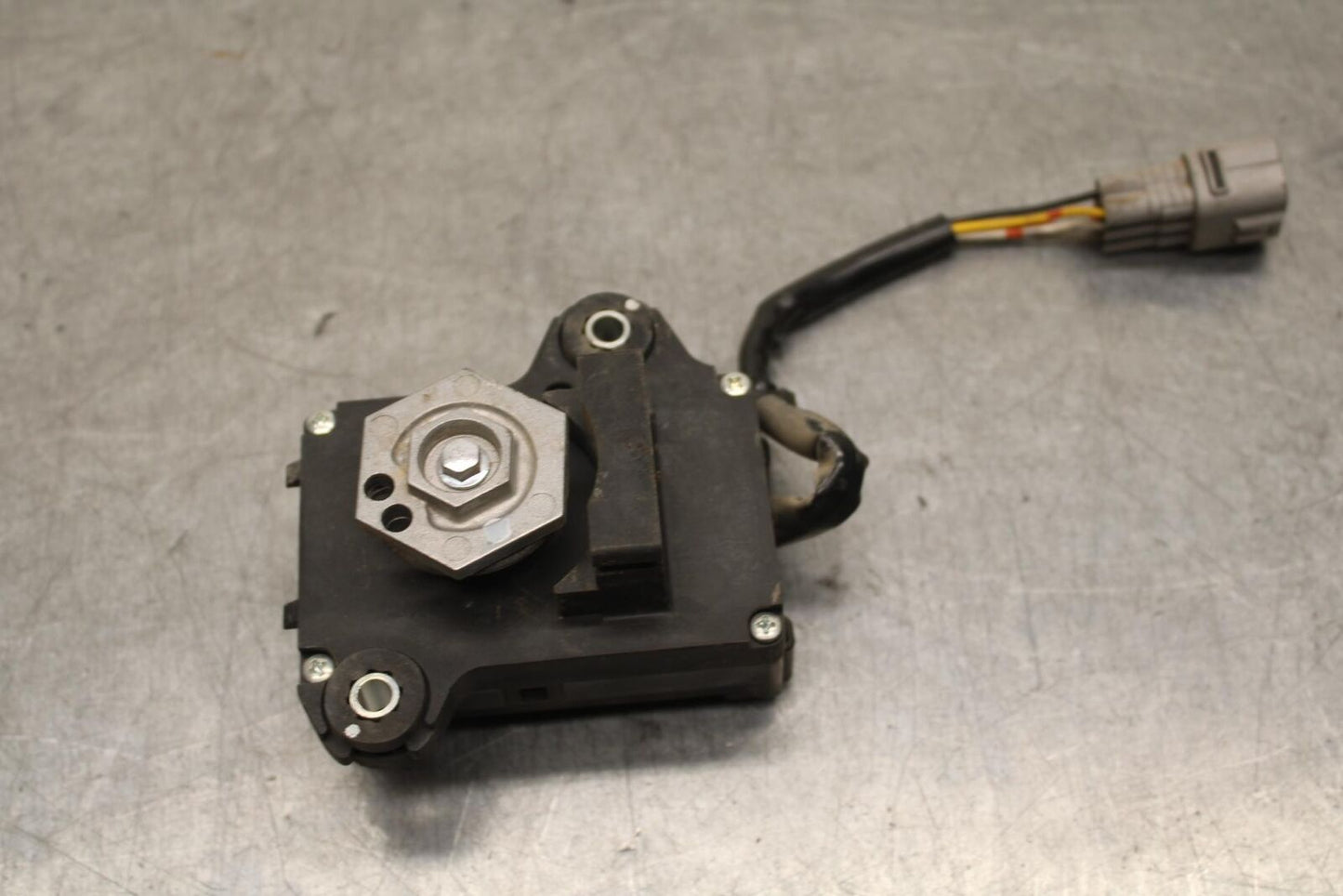 09-16 SUZUKI GSXR1000 EXHAUST VALVE SERVO MOTOR BB642