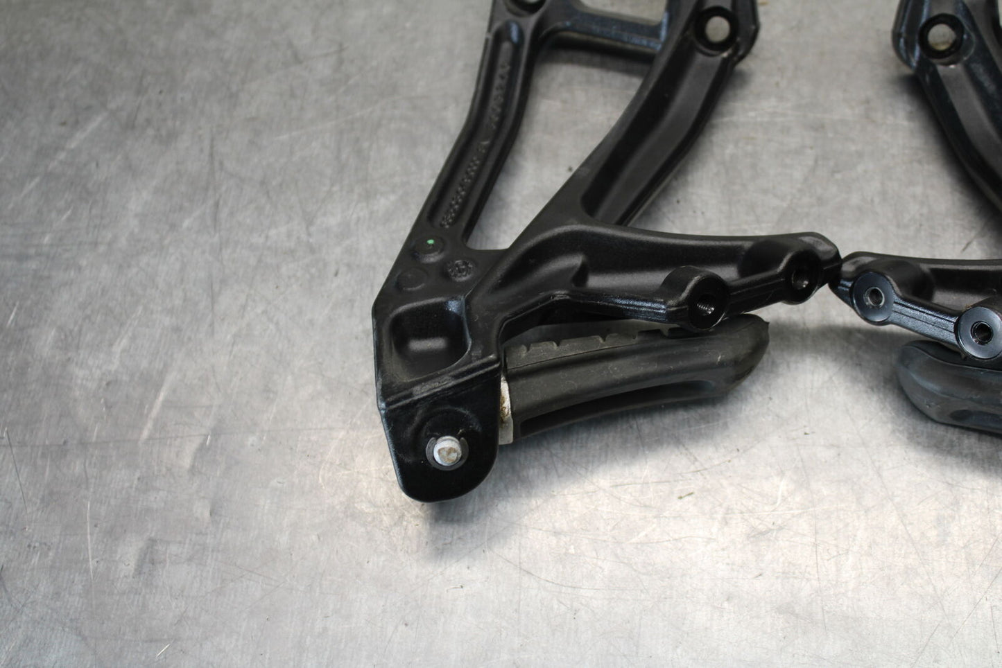 21-24 KTM 890 ADVENTURE R REAR BACK PASSENGER PEG SET PAIR BB723