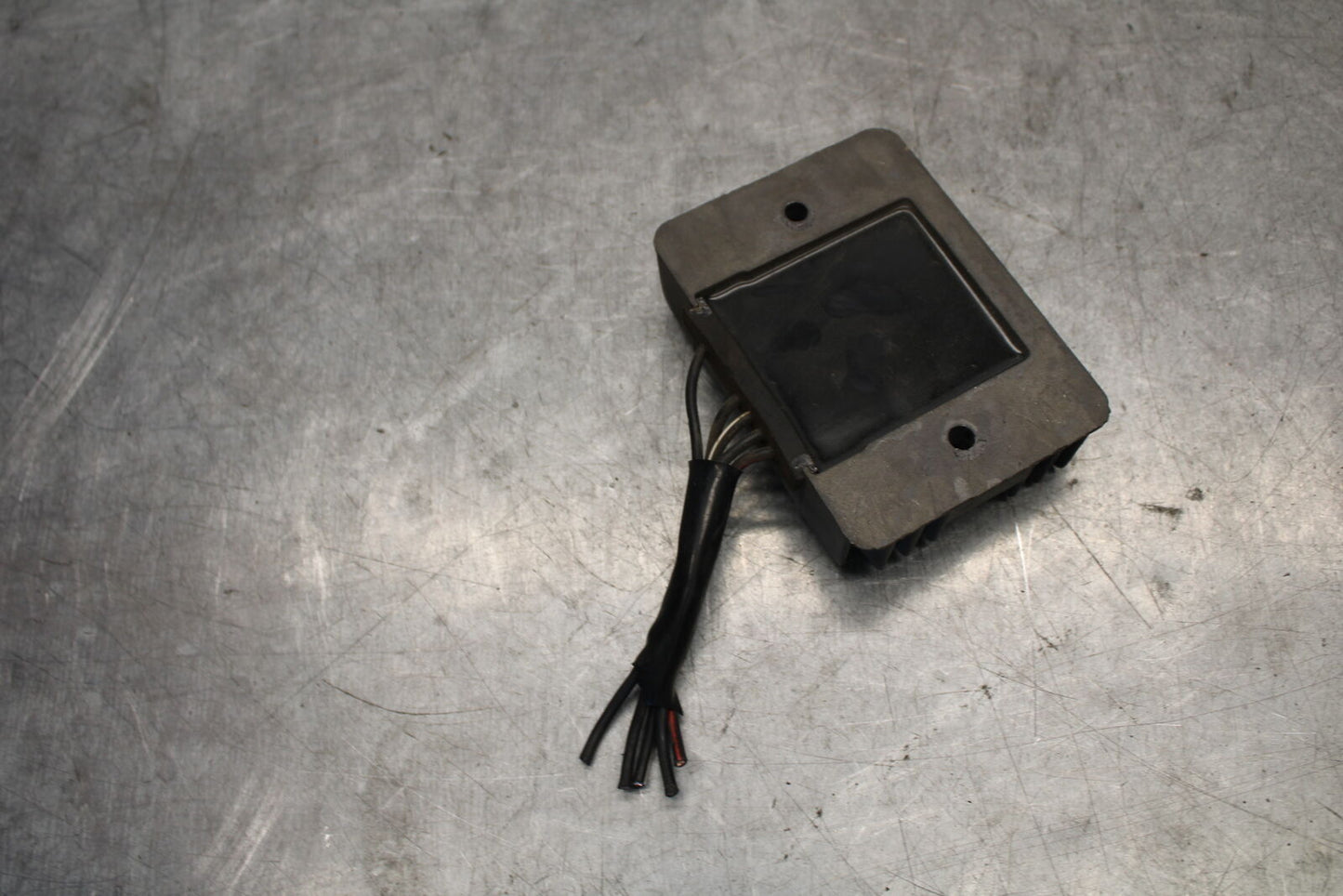 04-05 SUZUKI GSXR600 RECTIFIER VOLTAGE REGULATOR 32800-33E21 BB658