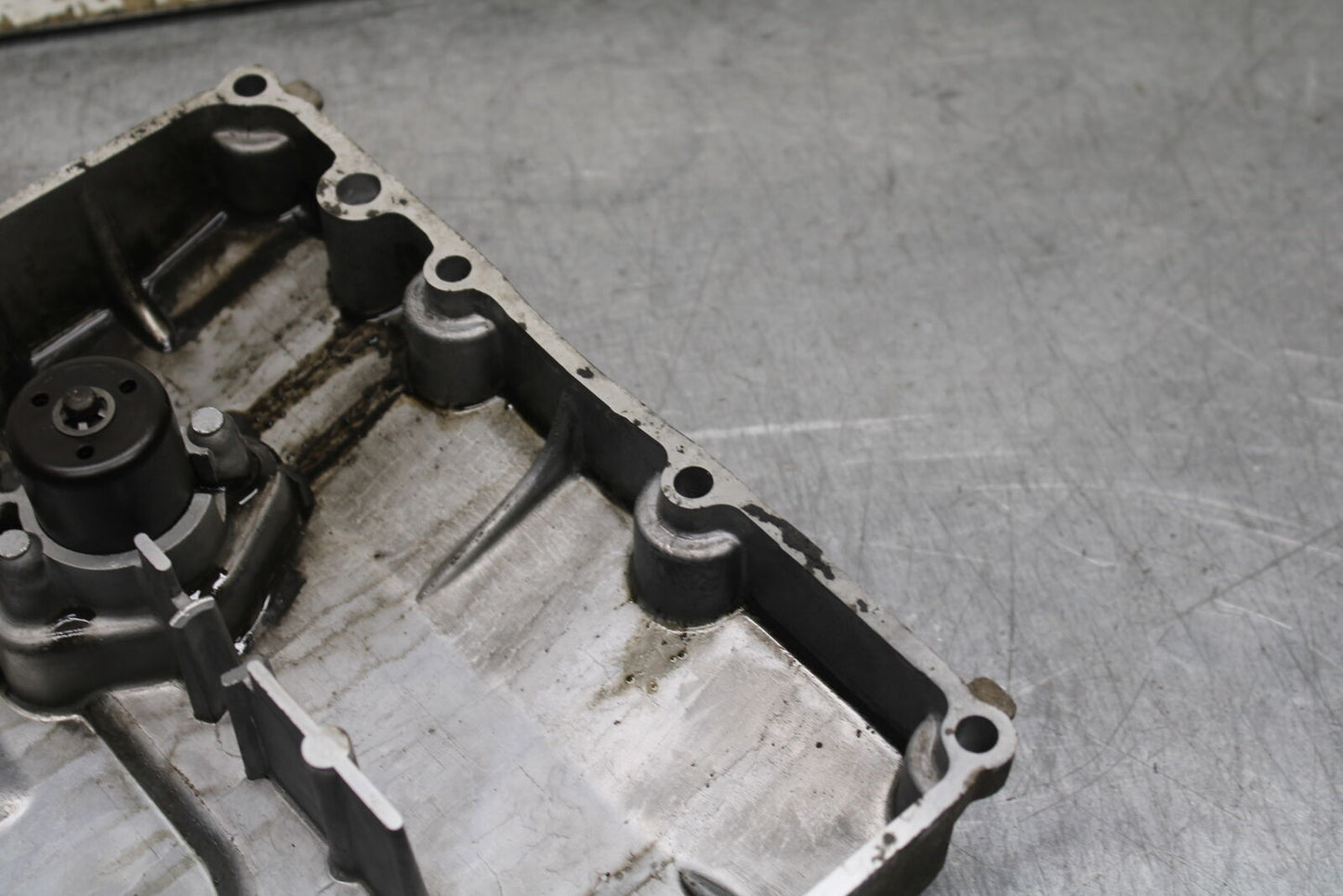96-07 YAMAHA YZF600R ENGINE MOTOR BOTTOM OIL PAN COVER BB746
