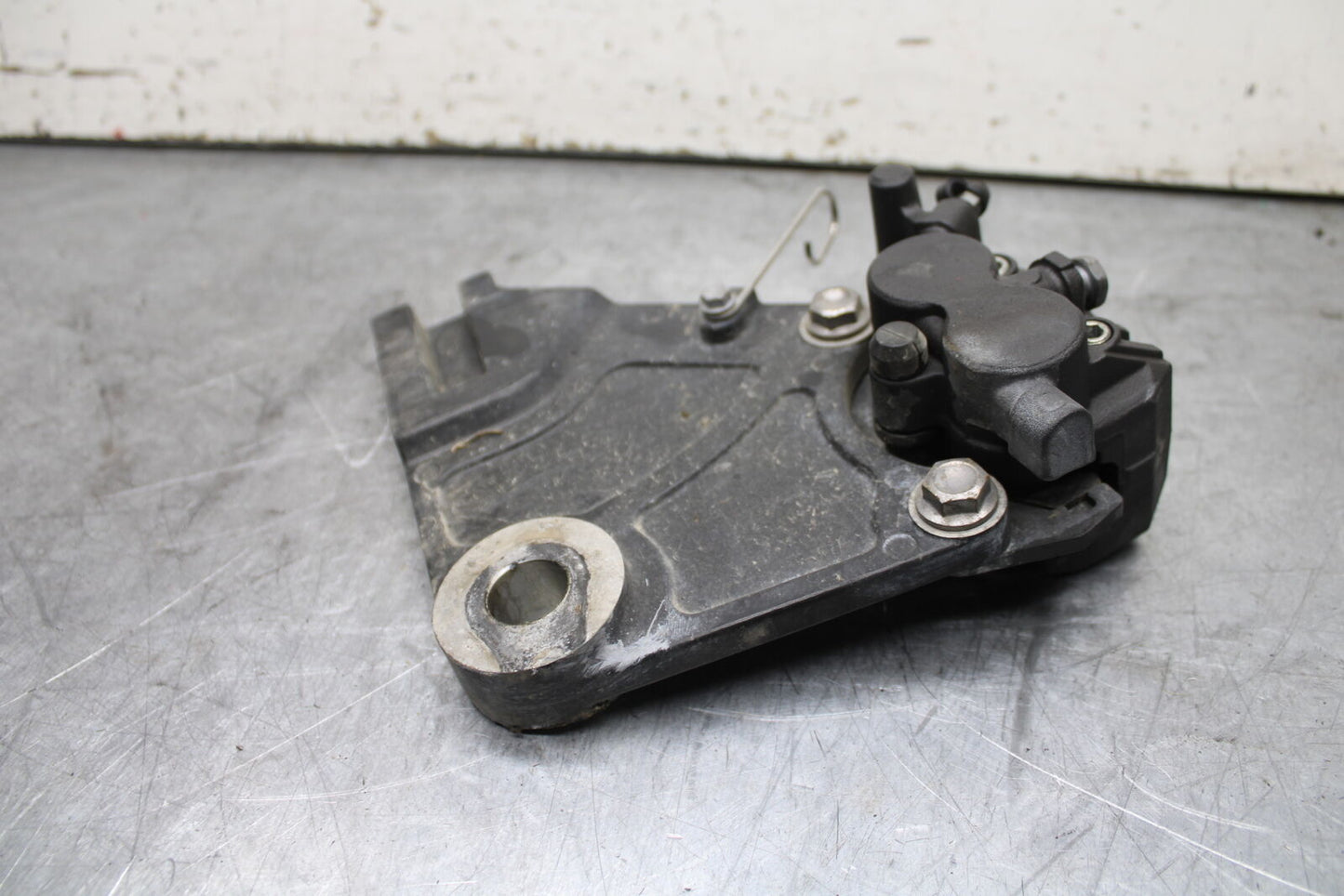 14-16 TRIUMPH AMERICA LT REAR BACK BRAKE CALIPER W MOUNT BRACKET BB720