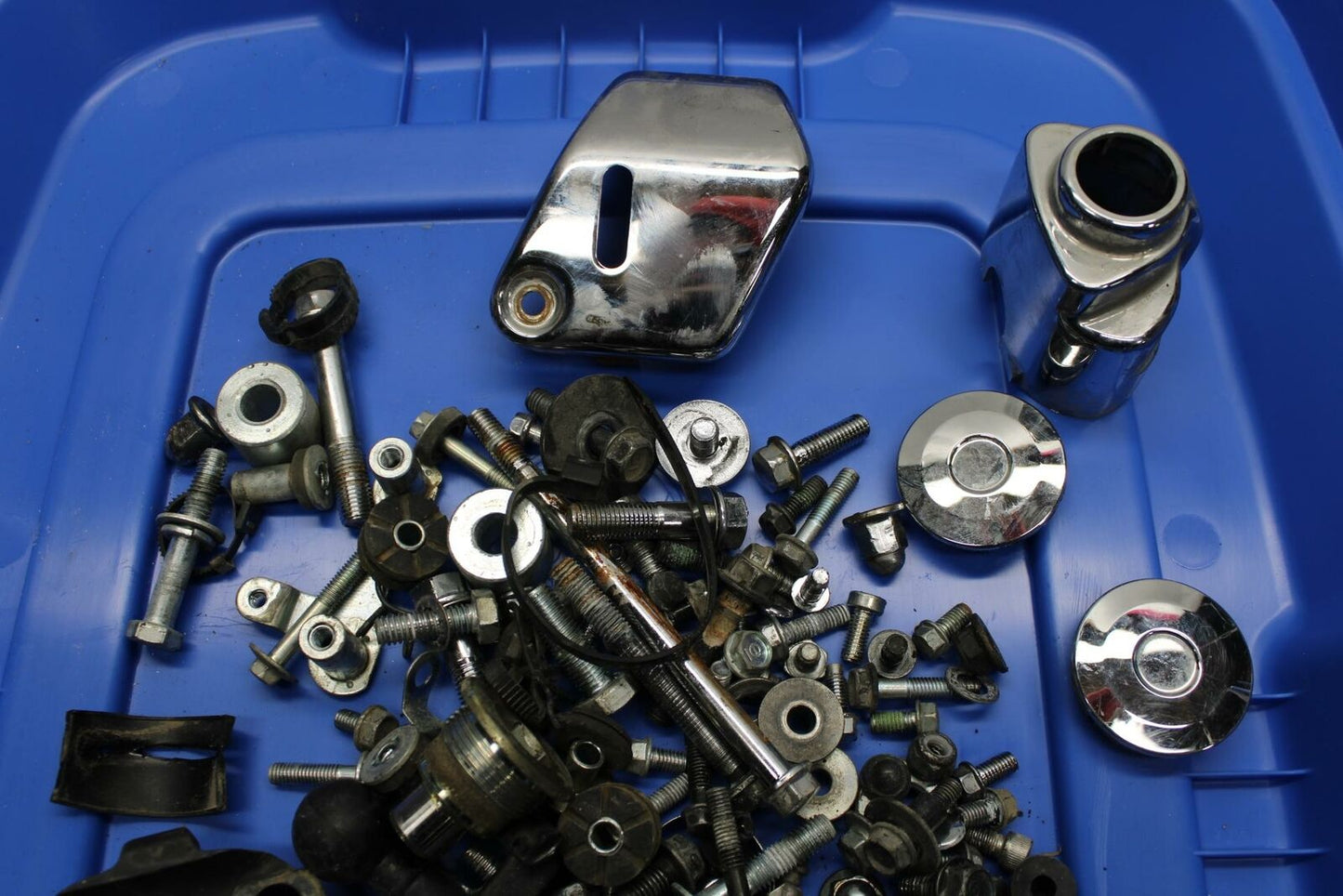 00-07 HONDA SHADOW SABRE 1100 FRAME BOLTS ASSORTED HARDWARE RESEVOIR COVER BB350
