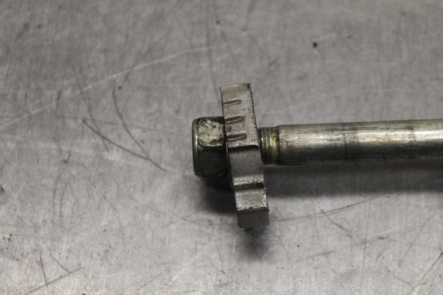 13-16 KTM 390 DUKE REAR AXLE BACK WHEEL RIM PIVOT BOLT AXEL BB748