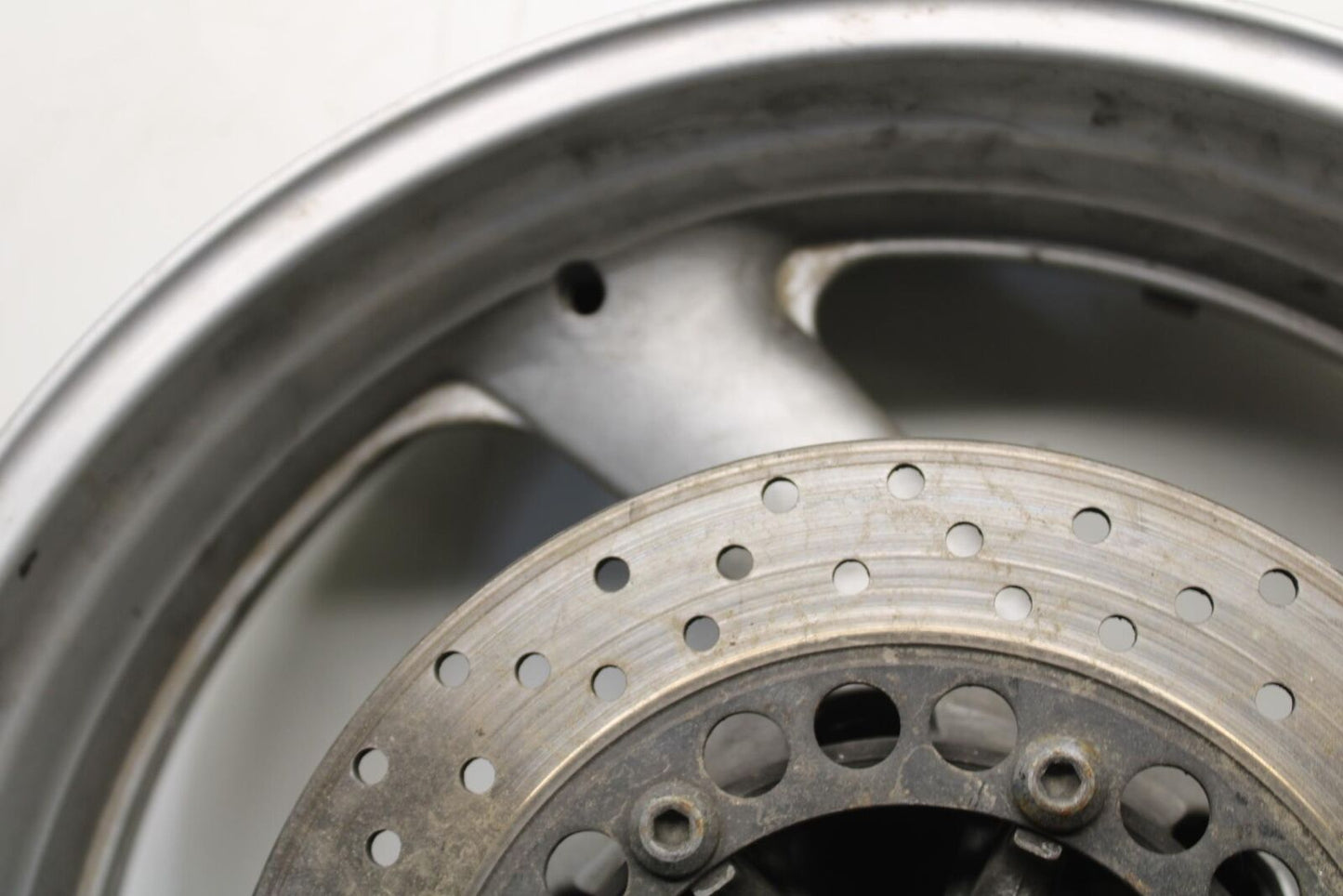 96-07 YAMAHA YZF600R REAR WHEEL AND ROTOR BACK BRAKE DISC BB636