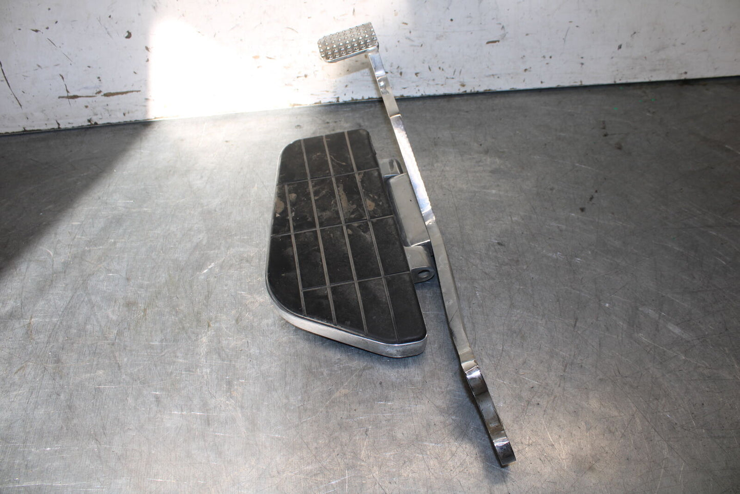 93-00 HONDA GOLDWING 1500 GL1500SE RIGHT FRONT FOOT REST PEG STEP BB700