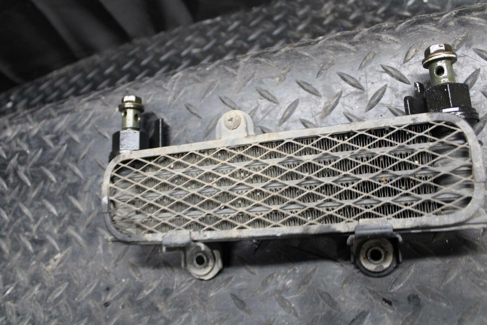 03 SUZUKI SV650S ENGINE MOTOR OIL COOLER  BB219