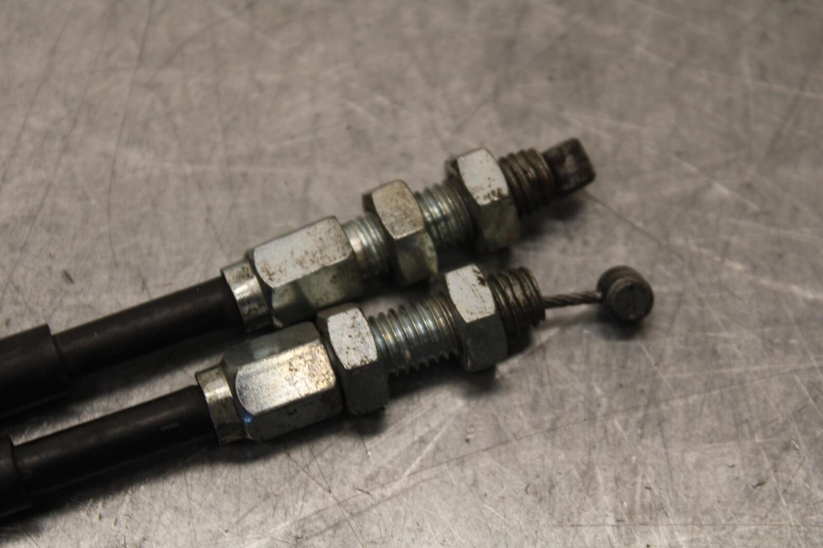 01-03 SUZUKI GSXR600 THROTTLE CABLES LINES BB639