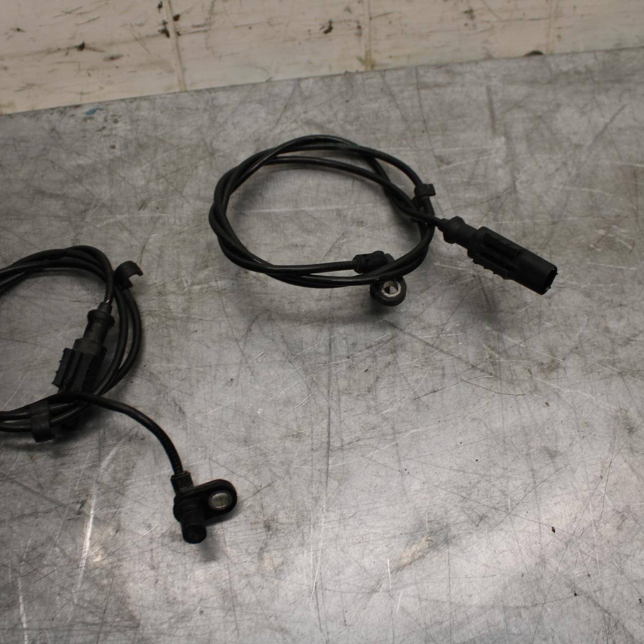 21 HUSQVARNA VITPILEN 401 FRONT REAR ABS BRAKE SENSOR BB467