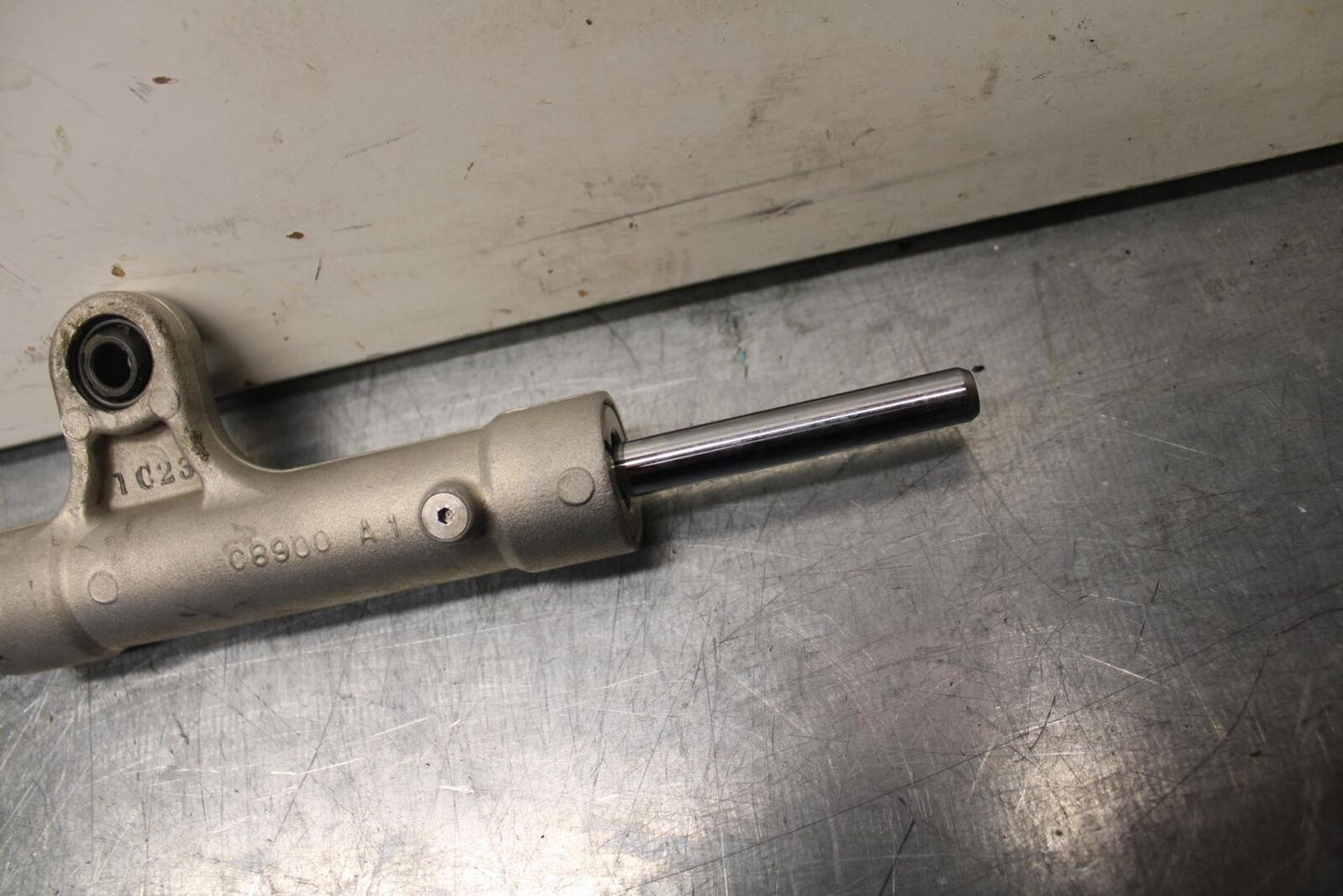 01 SUZUKI GSXR1000 STEERING DAMPER STABILIZER 51750-40F10 BB100