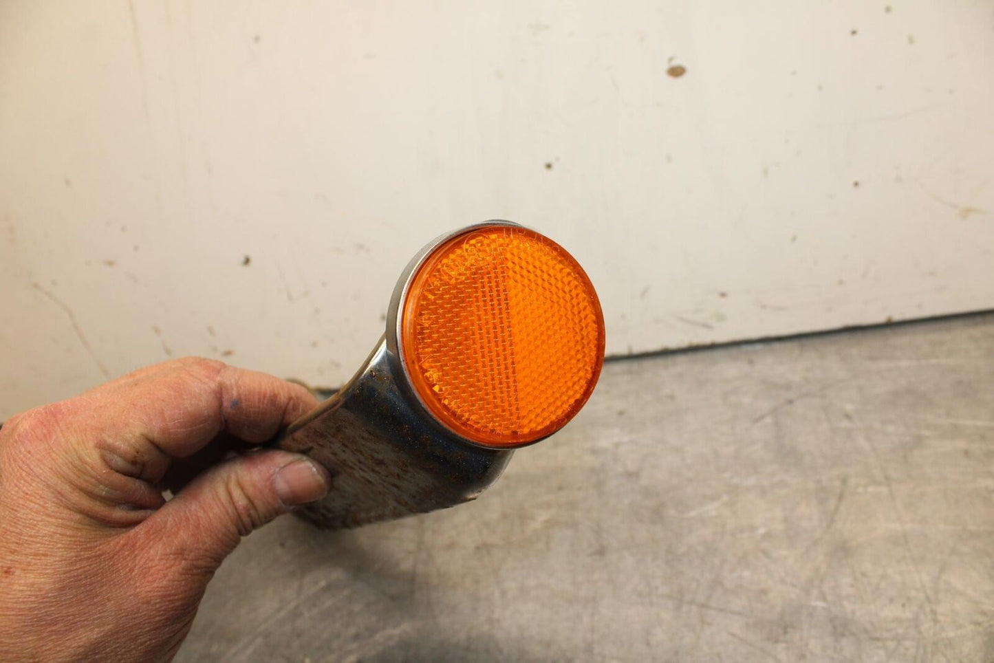 80-81 SUZUKI GS1000G FORKS LOWER TRIPLE TREE COVER REFLECTOR BB91