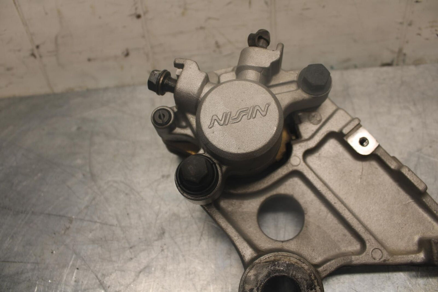 98-99 HONDA CBR900RR REAR BACK BRAKE CALIPER W MOUNT BRACKET BB458